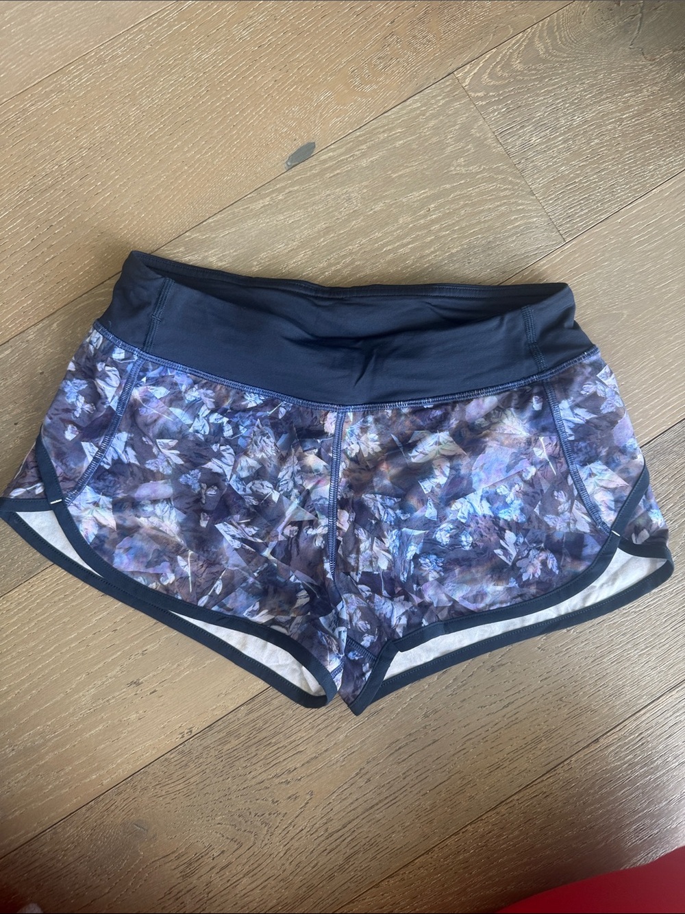 Ivivva Women's Purple Floral Print Athletic Shorts